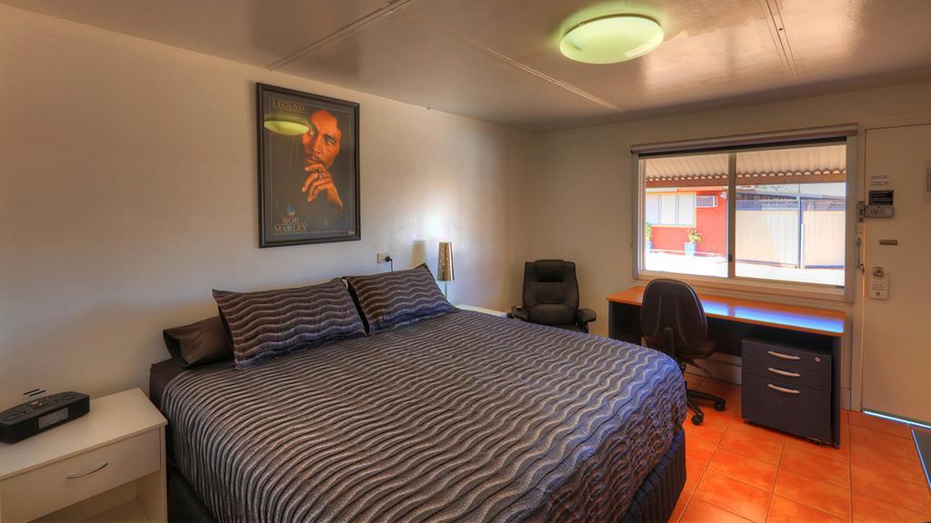 Halls Creek Motel חדר תמונה
